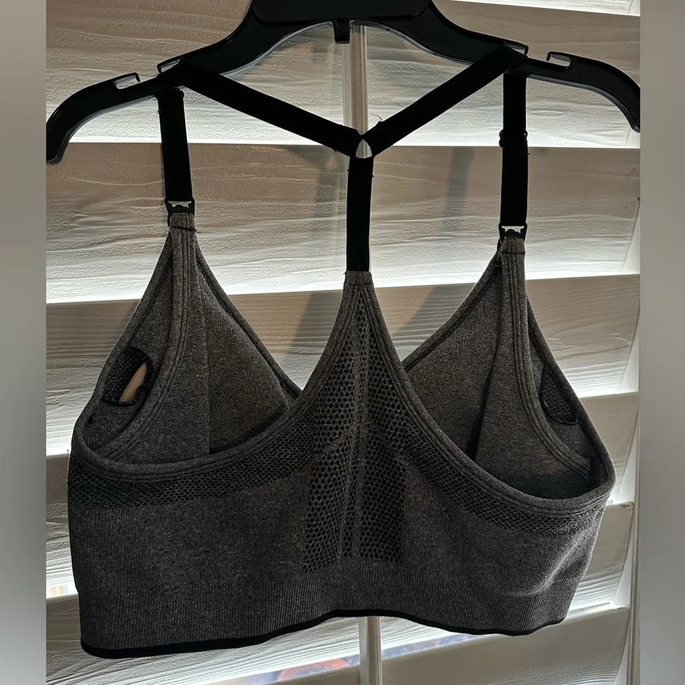 Gillian & O'Malley Nursing Sports Bra, Size L, Gray - Picture 11 of 12